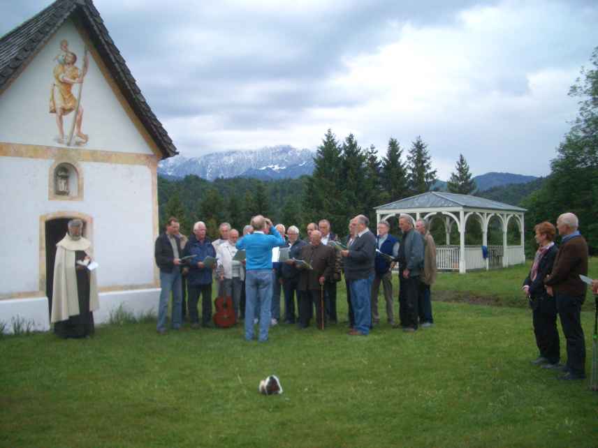 2011-07 Maiandacht b.Trojer.jpg
